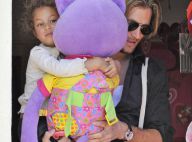 Gabriel Aubry profite de ses derniers instants seul avec la petite Nahla