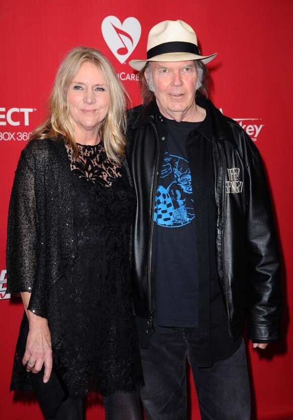 Neil Young et sa femme Pegi au gala MusiCares qui honorait Paul McCartney à Los Angeles, le 10 février 2012.