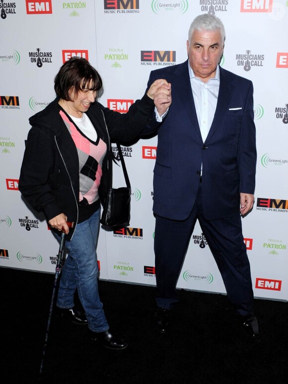 Mitch et Janis Winehouse lors de la soirée EMI après les Grammy Awards, dans les locaux de Capitol Records à Los Angeles, le 12 février 2012.