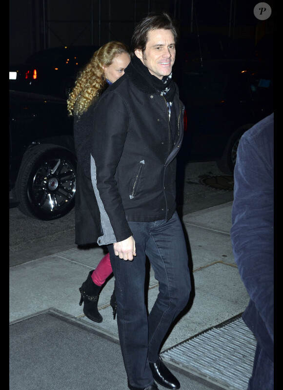 Jim Carrey, très amoureux, a partagé un dîner romantique avec sa charmante compagne, Anastasia Vitkina, le 14 février 2012 à New York