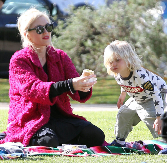 Gwen Stefani : épanouie aux côtés de son petit Zuma au parc de Santa Monica le 18 février 2012