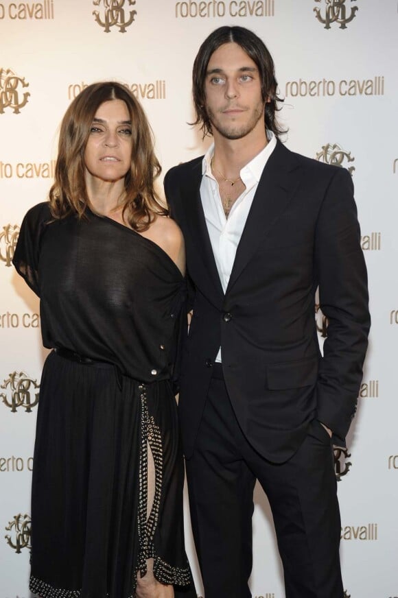 Carine Roitfeld et son fils Vladimir Restoin Roitfeld à Cannes, le 18 mai 2011.