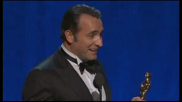 Oscars 2012: Jean Dujardin, extatique, transformé en glorieux John of the Garden