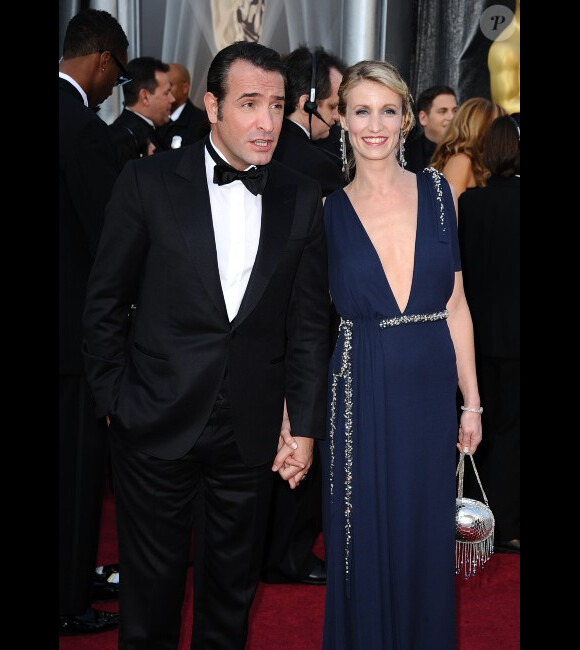 Jean Dujardin et Alexandra Lamy, superbe, aux Oscars, à Los Angeles, le 26 février 2012