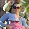 Kristin Davis et sa fille Gemma Rose le 16 février 2012 à Brentwood en Californie
