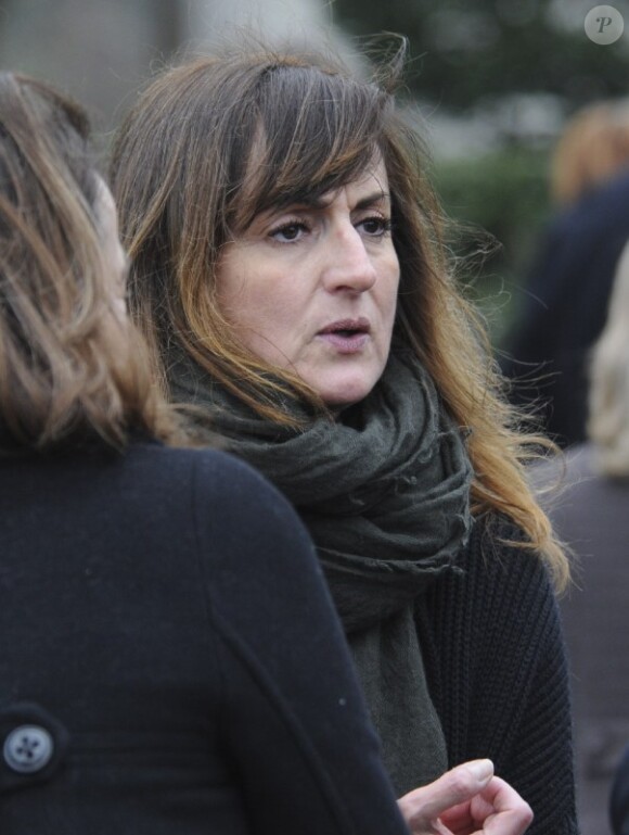 Nathalie André lors des obsèques de la productrice Brigitte Kido au crématorium du Père-Lachaise à Paris le 1er mars 2012