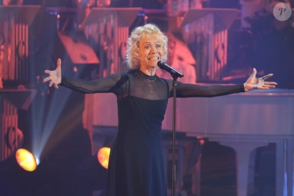Isabelle Aubret lors de l'enregistrement de l'émission Les Années Bonheur le 6 mars 2012 - diffusion le 17 mars sur France 2