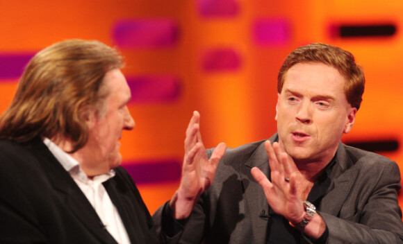 Gérard Depardieu sur le plateau de l'émission The Graham Norton Show dans les studios de Londres le 8 mars 2012 