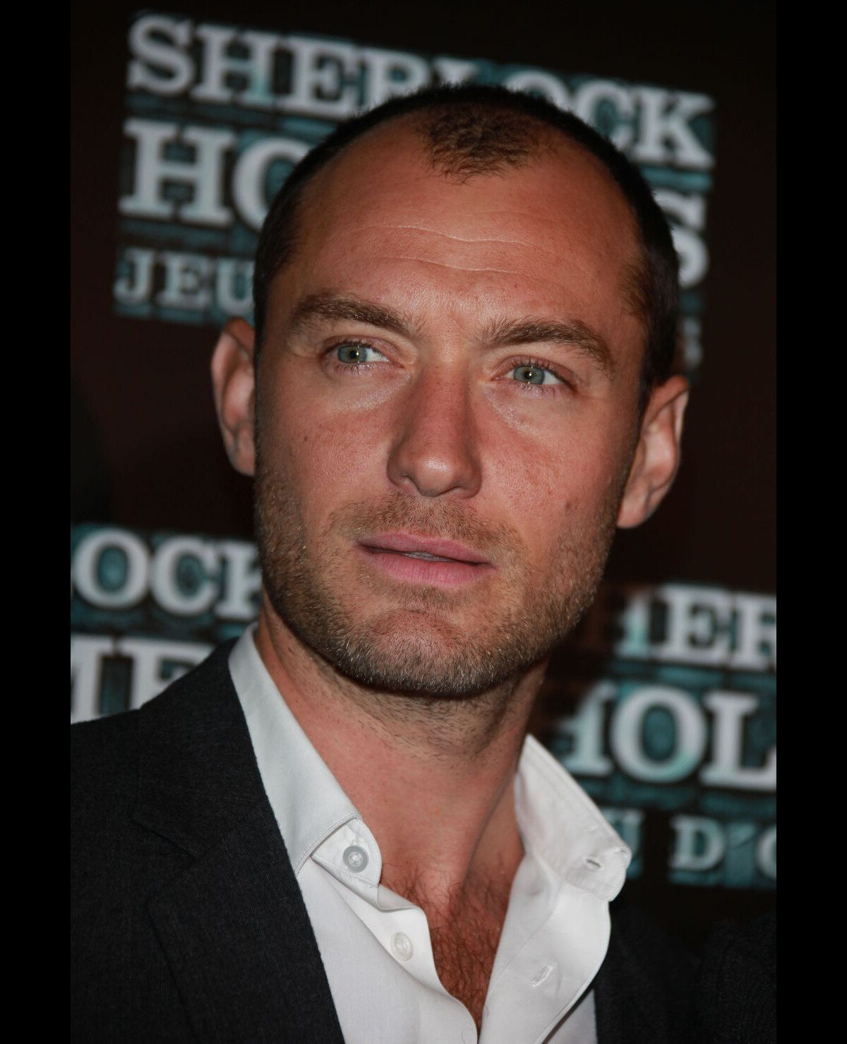 Photo : Jude Law lors de l'avant-première de Sherlock Holmes 2 à Paris ...