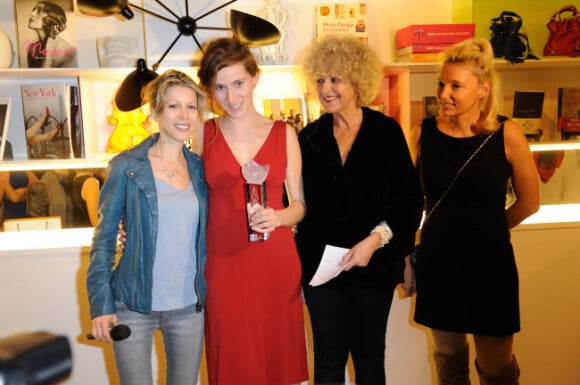Elisabeth Reynaud, Tristane Banon, Isabelle Alexis et Emilie de Turckheim lors du Prix Bel Ami à l'hôtel Bel Ami le 22 mars 2012 à Paris 