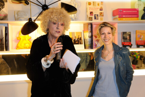 Elisabeth Reynaud et Tristane Banon lors du Prix Bel Ami à l'hôtel Bel Ami le 22 mars 2012 à Paris 