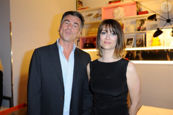 Bruno Gaccio et Diane Ducret lors du Prix Bel Ami à l'hôtel Bel Ami le 22 mars 2012 à Paris 