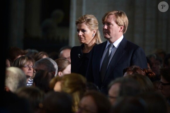 La princesse Maxima et le prince Willem-Alexander des Pays-Bas avec le couple royal belge aux funérailles des enfants d'Heverlee, à Louvain, le 22 mars 2012.