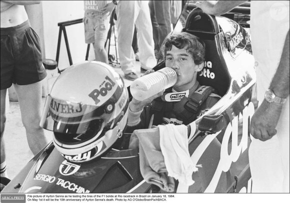 Ayrton Senna en essais à Rio en 1983. La Toleman TG-184-2 à bord de laquelle Ayrton Senna s'était révélé en 1984 au Grand Prix de Monaco sera mise en vente aux enchères par Silverstone Auctions le 16 mai 2012.