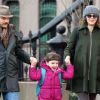 Maggie Gyllenhaal, Peter Sarsgaard et leur fille Ramona le 10 février 2012 à New York