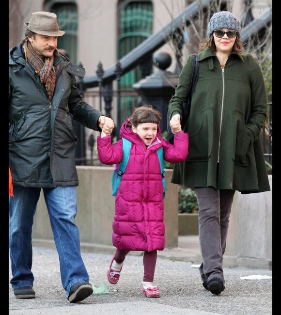 Maggie Gyllenhaal, Peter Sarsgaard et leur fille Ramona le 10 février 2012 à New York