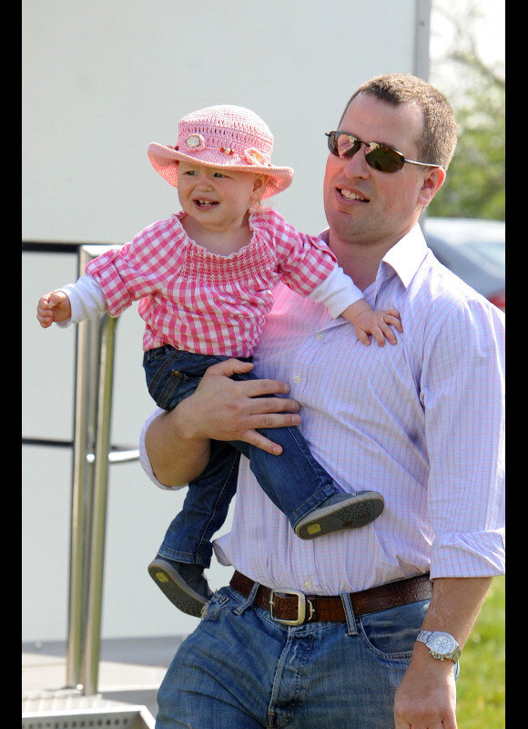 Peter Phillips et sa fille Savannah le 24 mars 2012 à Gatcombe