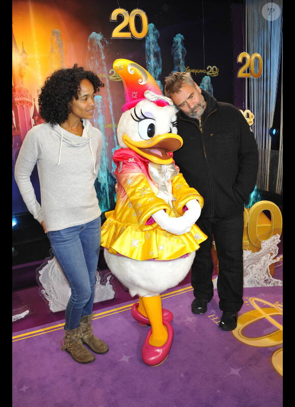 Luc Besson et son épouse Virginie, lors de la célébration du 20e anniversaire de Disneyland Paris, à Marne-la-Vallée, le samedi 31 mars 2012.