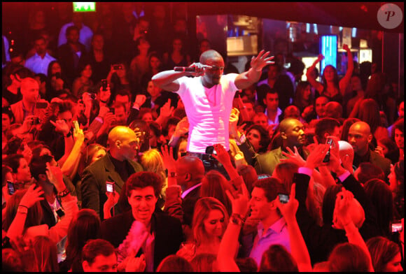 Grosse ambiance au VIP Room à l'occasion de la venue d'Akon, le vendredi 30 mars 2012.