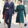 Le prince Harry retrouve sa tante la princesse Anne. Jour de commémoration à Windsor : vendredi 30 mars 2012 au matin, les royaux britanniques se remémoraient, à l'initiative de la reine Elizabeth II, les regrettées reine mère et princesse Margaret, respectivement décédées à 101 et 71 ans en 2002.