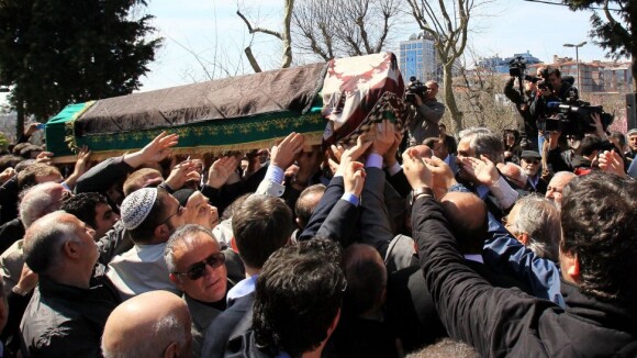 Mort de Neslisah : Recueillement aux obsèques de la dernière sultane ottomane