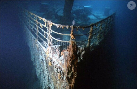 L'épave du Titanic tirée du documentaire Les Fantômes du Titanic (2003) de James Cameron.