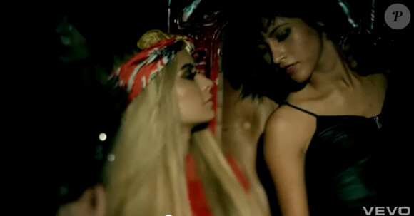 Havana Brown dans le clip de We Run the Night avec Pitbull