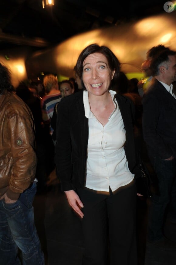 Elise Larnicol à la soirée Nicolas Feuillate, à Paris. Avril 2012
