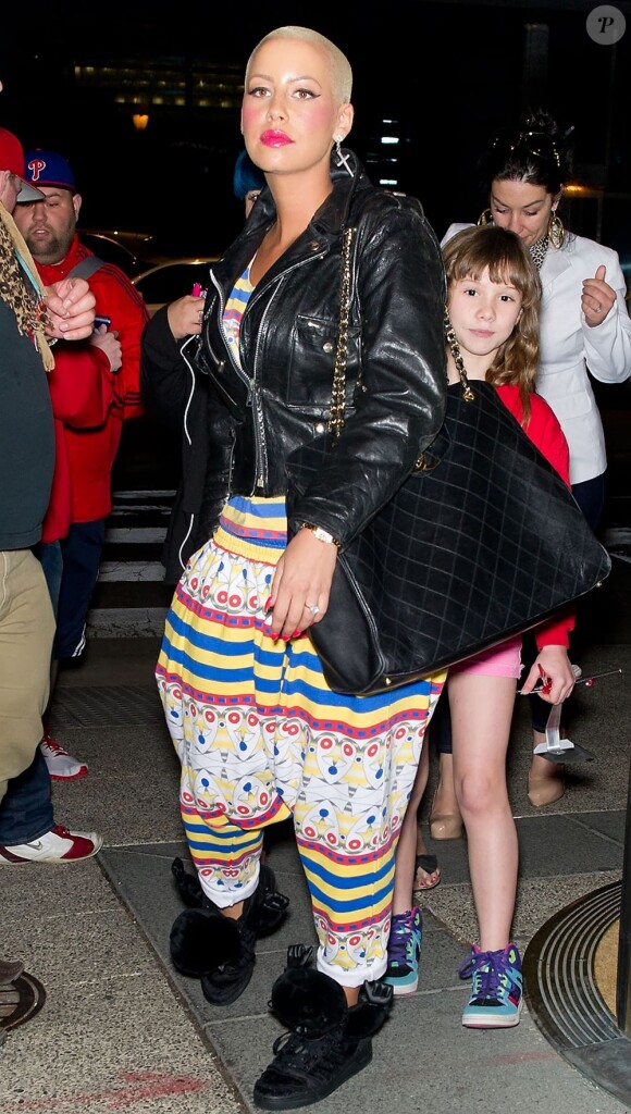 Amber Rose à Philadelphie le 5 avril 2012