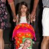 Exclusif : Suri Cruise, ravie de promener un vrai bébé avec sa maman Katie Holmes, ses grands-parents et des amis à Baton Rouge, à la Nouvelle Orléans le 31 mars 2012.