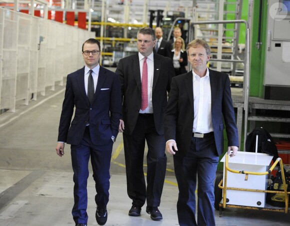 Le prince Daniel de Suède en visite chez Volvo à Göteborg le 12 avril 2012.
