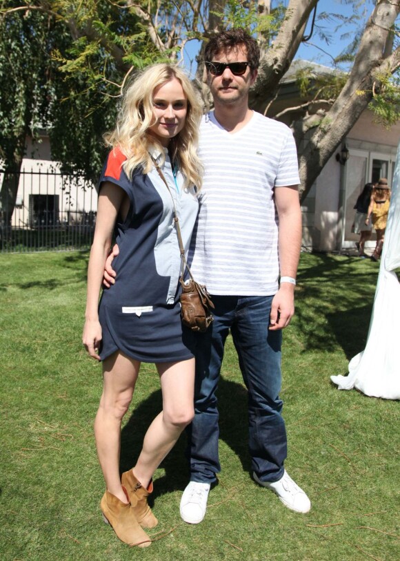 Diane Kruger et Joshua Jackson à la pool party de Lacoste en marge du festival de Coachella le 15 avril 2012
