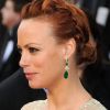 Coiffure fraîche et naturelle pour une Bérénice Bejo exquise en Elie Saab sur le red carpet des Oscars