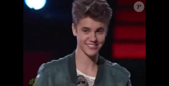 Justin Bieber sur le plateau de The Voice, le 16 avril 2012.