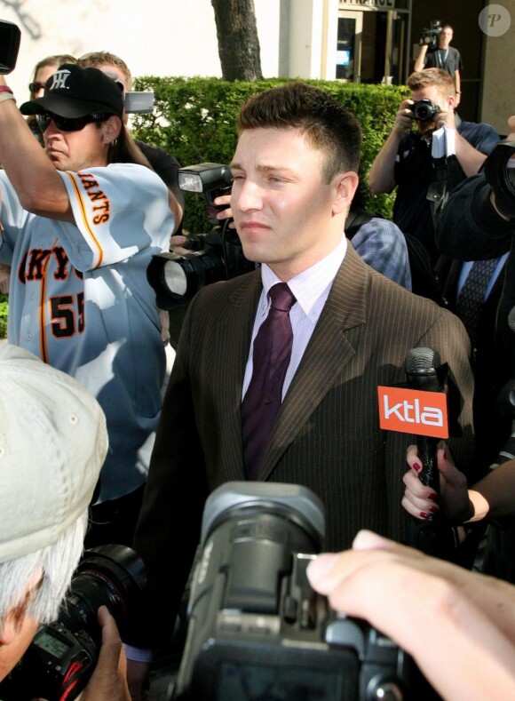 Lane Garrison au tribunal en 2007