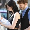 Sophie Ellis-Bextor et son mari Richard Jones en 2009 avec leur deuxième fils Kit, juste après sa naissance.