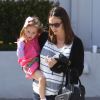 Jennifer Garner et ses filles Violet et Seraphina à Santa Monica, le 27 avril 2012.