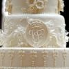 Le gâteau de mariage du prince William et Kate Middleton, oeuvre de la pâtissière Fiona Cairns, composé de 17 gâteaux individuels et orné de 900 pièces décoratives.