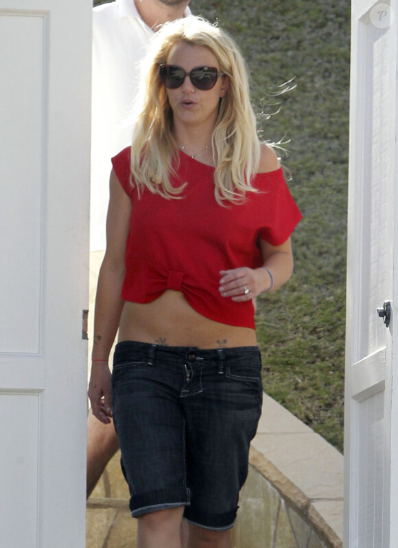 Britney Spears se promène, à Los Angeles, le 5 mai 2012.