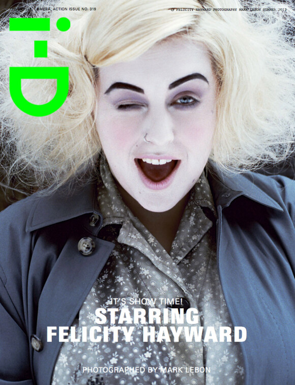 Le mannequin Felicity Hayward fait la couverture du magazine i-D.