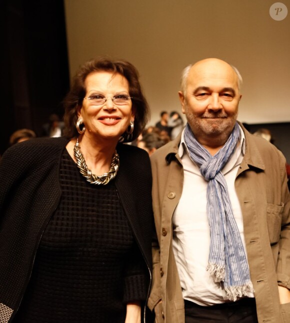 Claudia Cardinale et Gérard Jugnot lors de la projection d'Aïcha Vacances Infernales à l'Elysée Biarritz à Paris le 9 mai 2012
