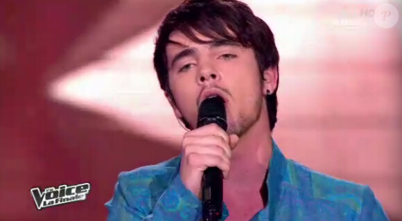 Louis chante Somebody That I Used to Know de Gotye  le samedi 12 mai 2012 dans The Voice