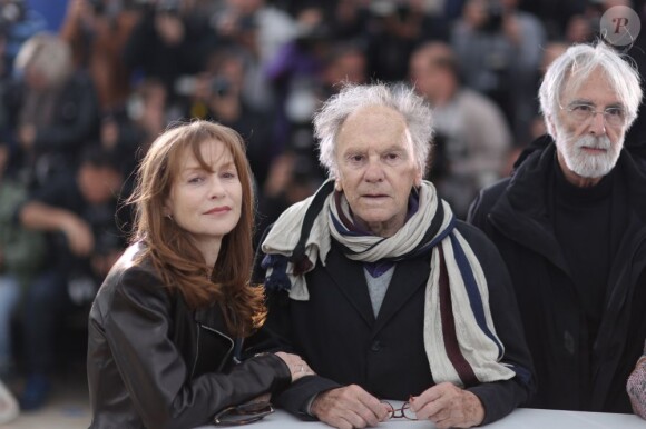 Isabelle Huppert, Jean-Louis Trintignant et Michael Haneke pendant la présentation du film Amour, à Cannes le 20 mai 2012