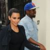 Kanye West et Kim Kardashian sortent de leur hôtel Athaneaum pour aller au restaurant Hakkasan, le 20 mai 2012 à Londres