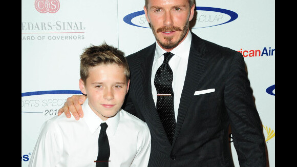 David Beckham et son fils Brooklyn : Duo stylé sous les yeux de Victoria