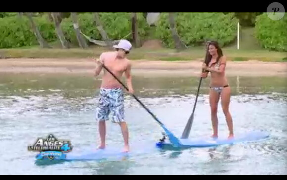 Stand-up paddle pour Geoffrey, Julia et Anthony dans Les Anges de la télé-réalité 4 le lundi 21 mai 2012 sur NRJ12