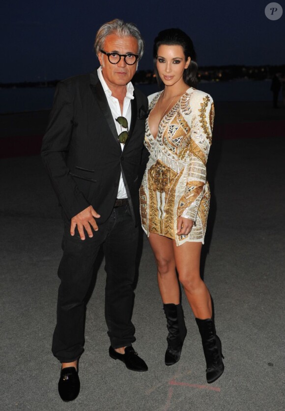 Giuseppe Zanotti et Kim Kardashian lors de l'avant-première du film Cruel Summer. Cannes, le 23 mai 2012.