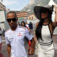 Lewis Hamilton et Nicole Scherzinger dans le paddock du Grand Prix de Monaco le 27 mai 2012