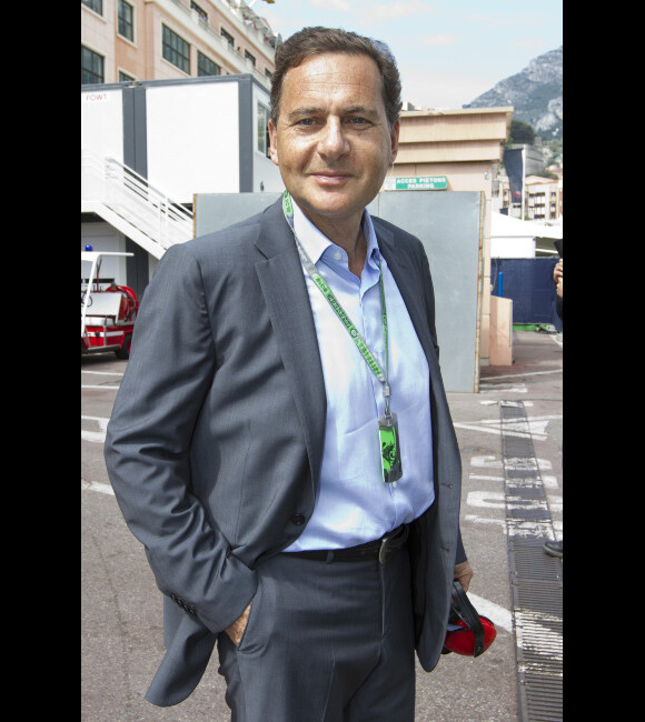 Eric Besson dans le paddock du Grand Prix de Monaco le 27 mai 2012
