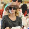 Emma Roberts se rend dans un supermarché Target à Los Angeles, le 15  mai 2012.